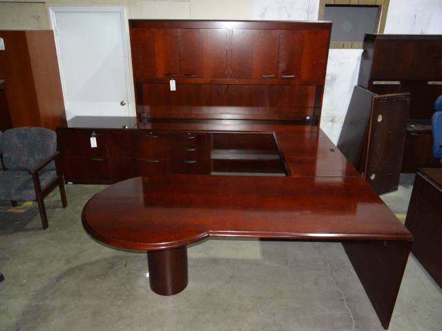 used executive desk for sale in noida post thumbnail image