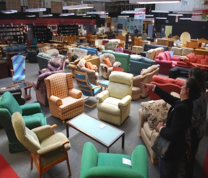 sell companies used furniture for sale in delhi post thumbnail image